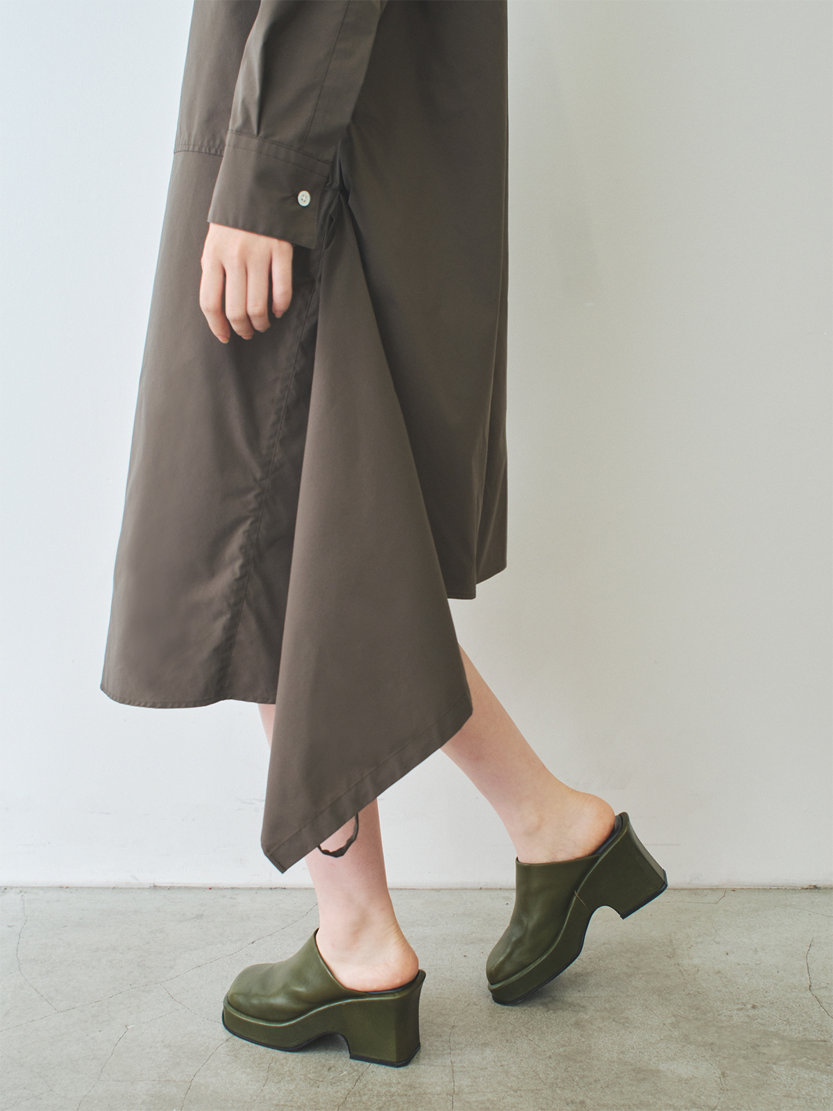 shirt dress with apron 詳細画像 khaki 11