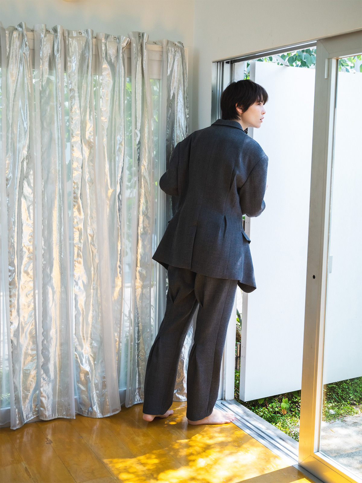 back pleated trousers 詳細画像 gray 1