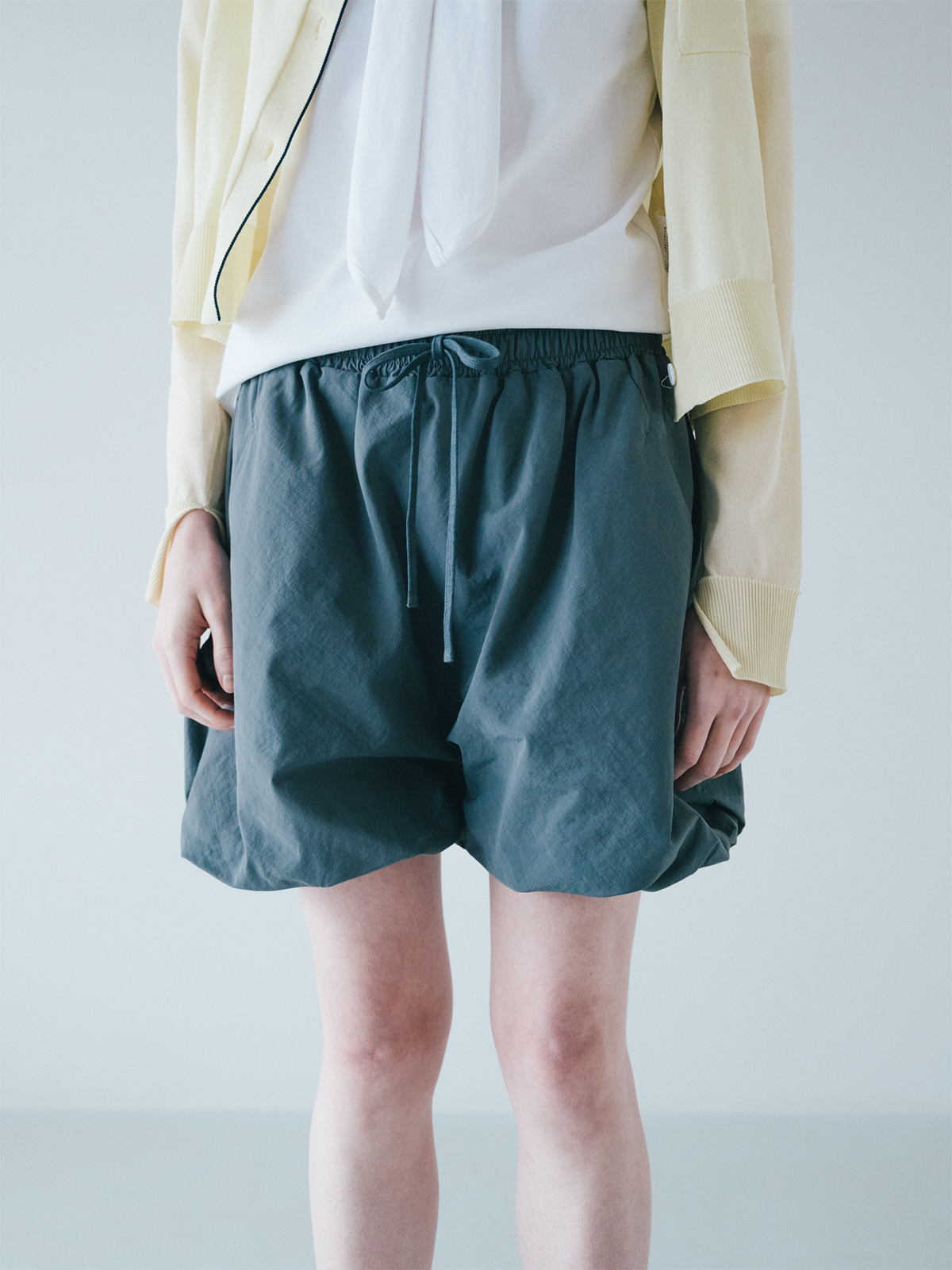 balloon short trousers